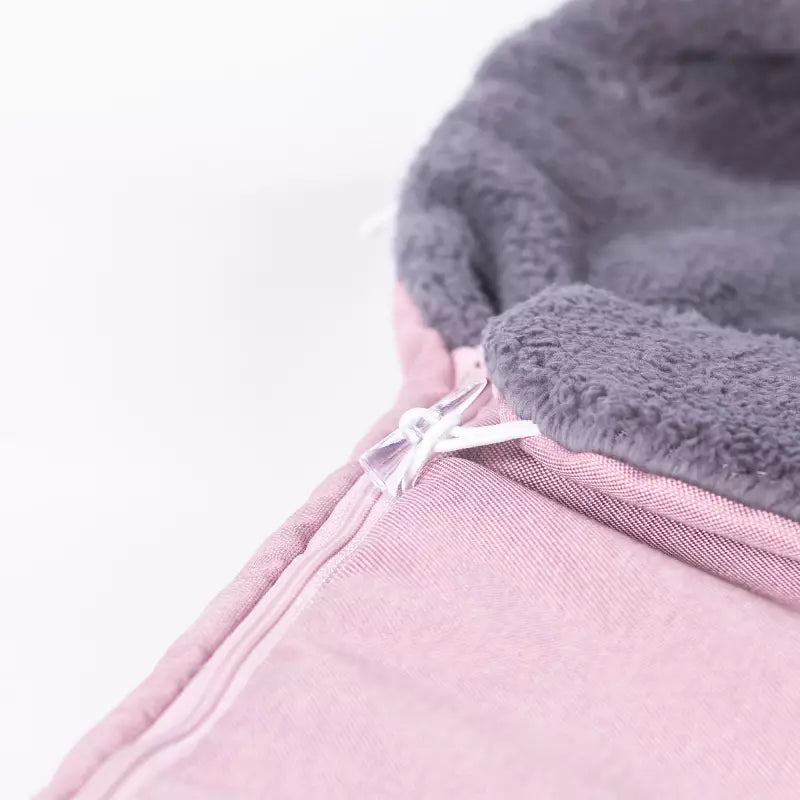 Warmer Winter Fußsack mit Handschuhen für Kinderwagen oder Schlitten, dunkelrosa mit TEDDY Fell grau - 110 cm
